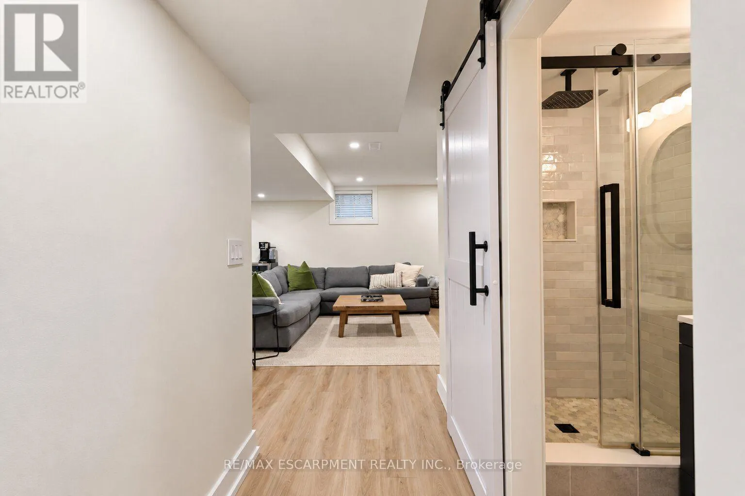 24 - 1375 STEPHENSON DRIVE