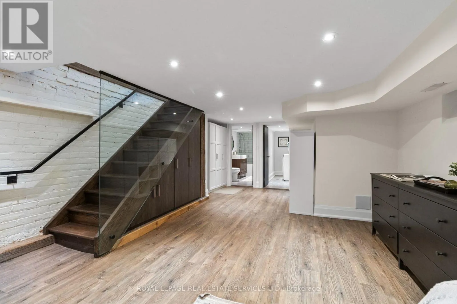 37 FULLER AVENUE