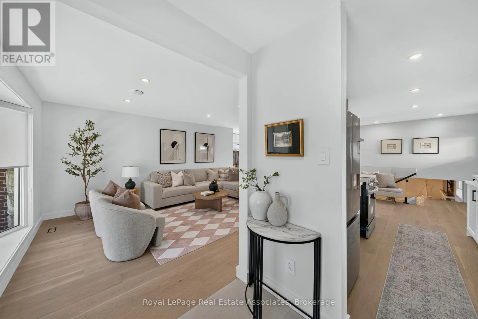 2141 HERRIDGE DRIVE