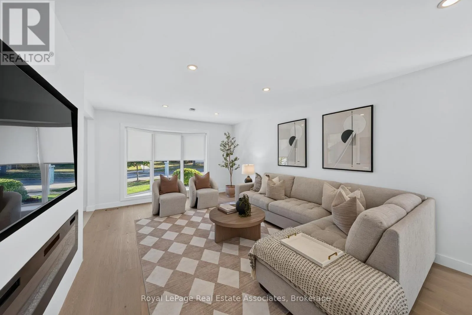 2141 HERRIDGE DRIVE