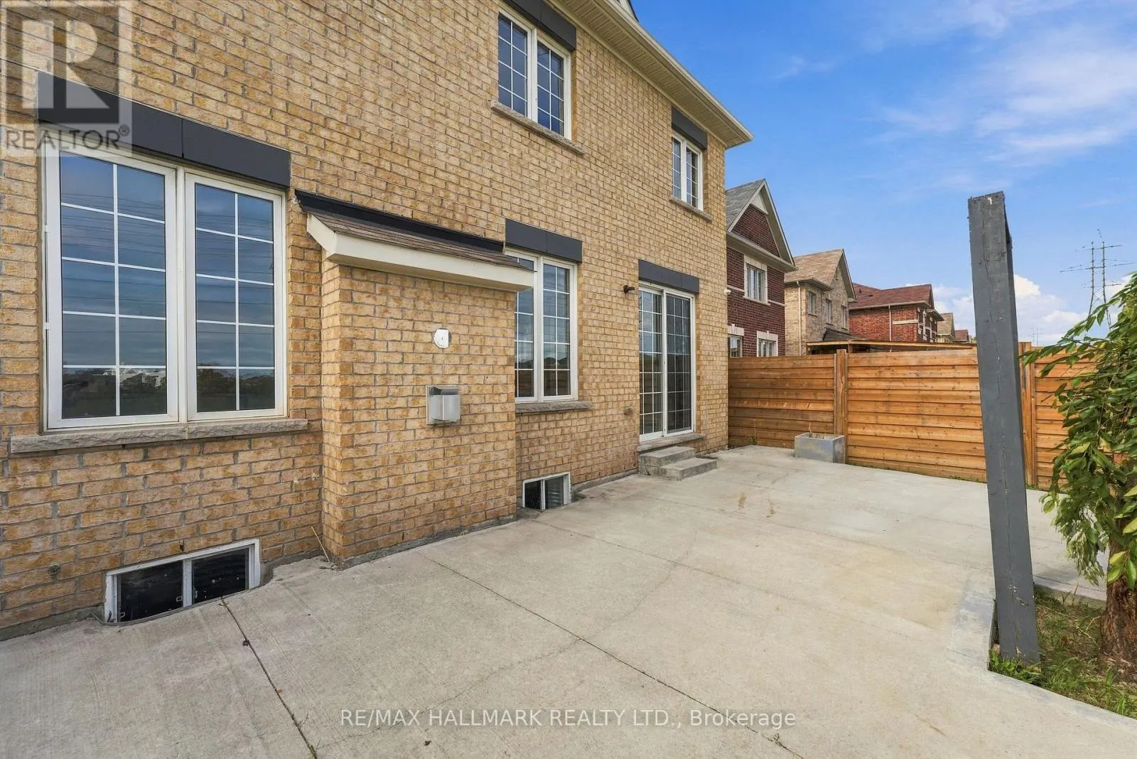 19 DURANGO DRIVE