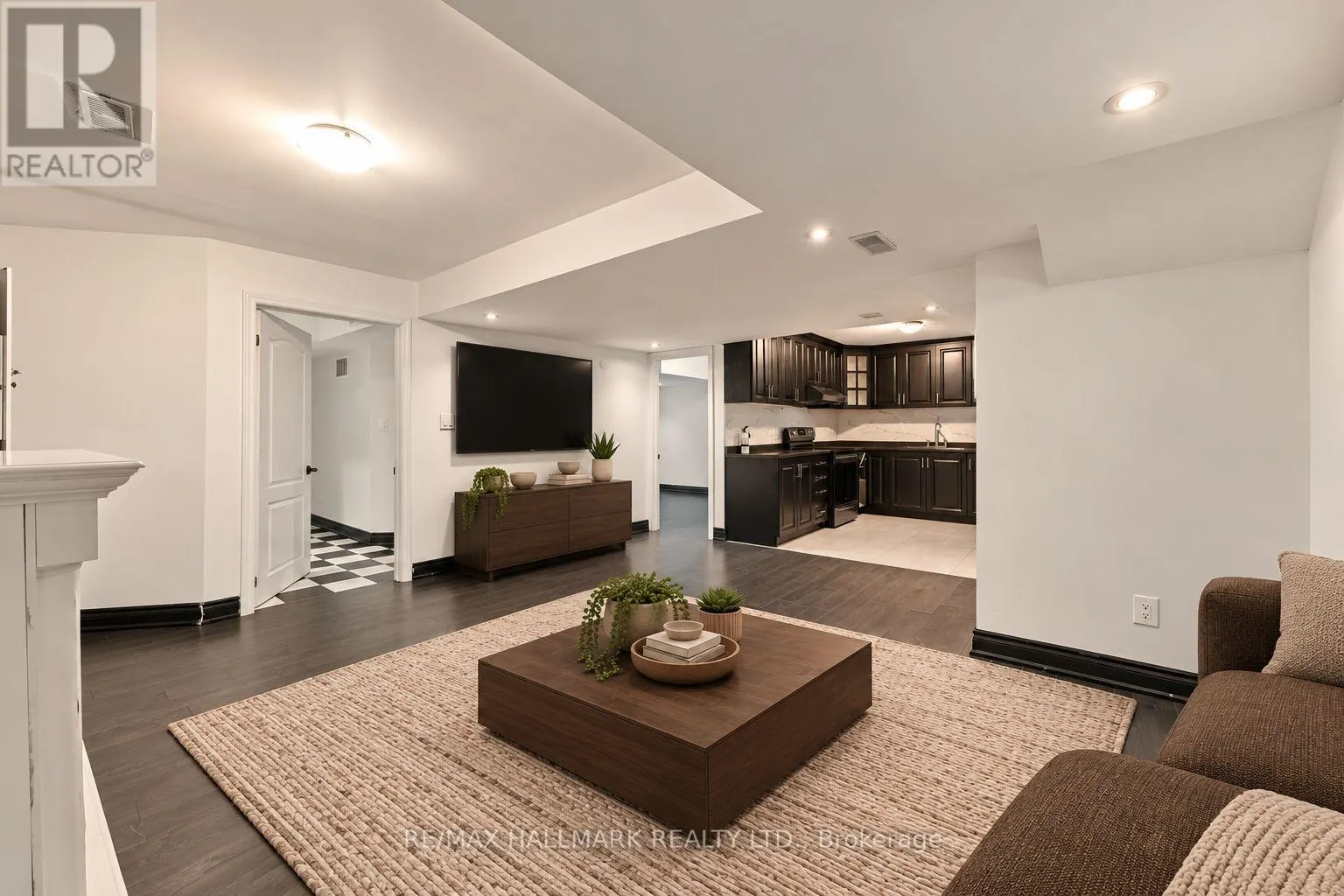 19 DURANGO DRIVE
