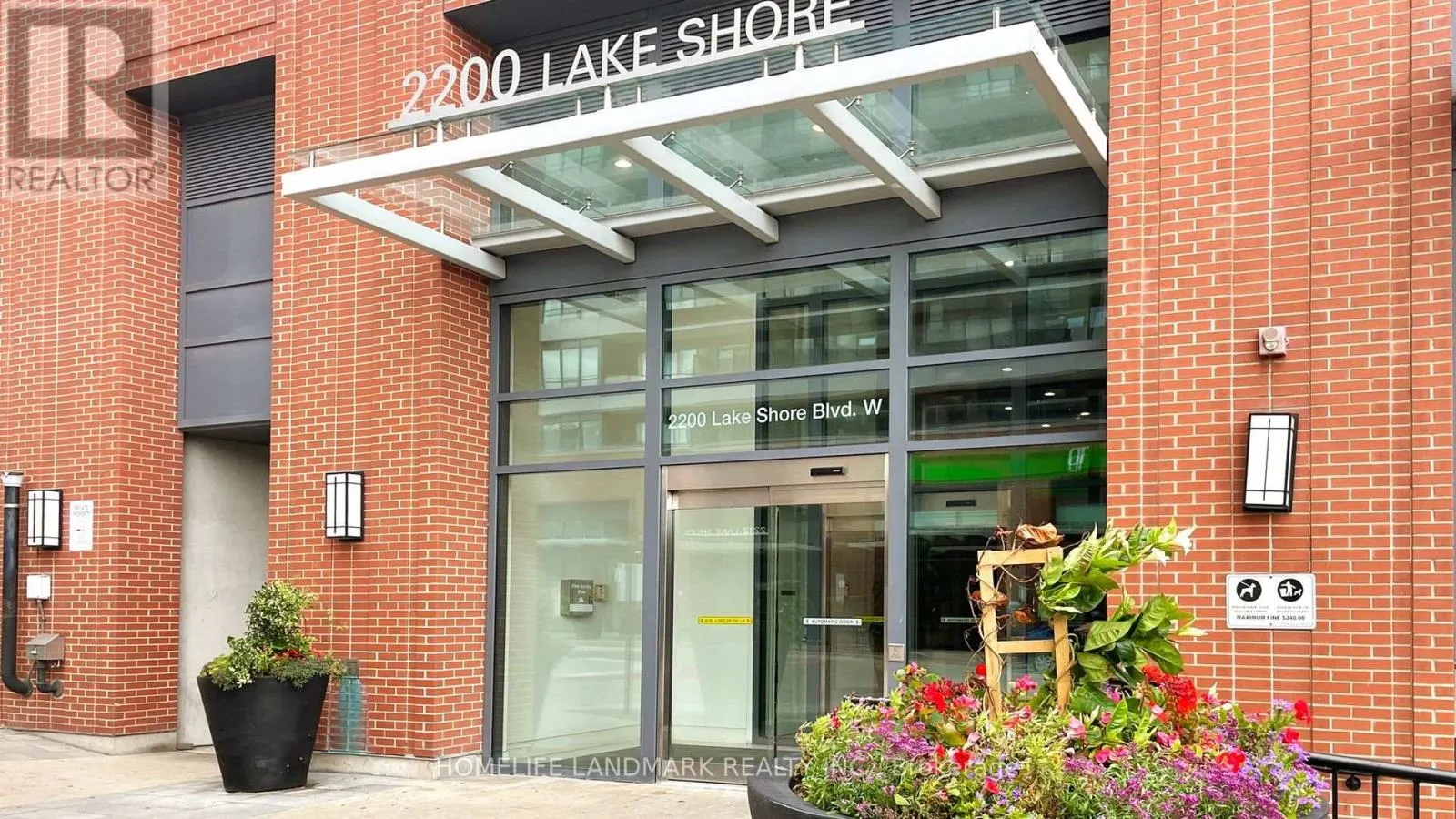 1008 - 2200 LAKESHORE BOULEVARD W