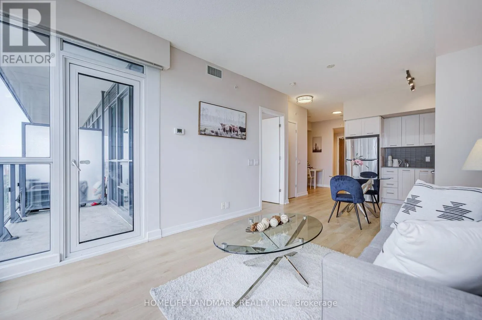 1008 - 2200 LAKESHORE BOULEVARD W