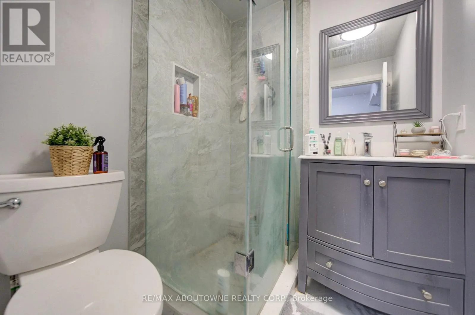 1525 KENMUIR AVENUE