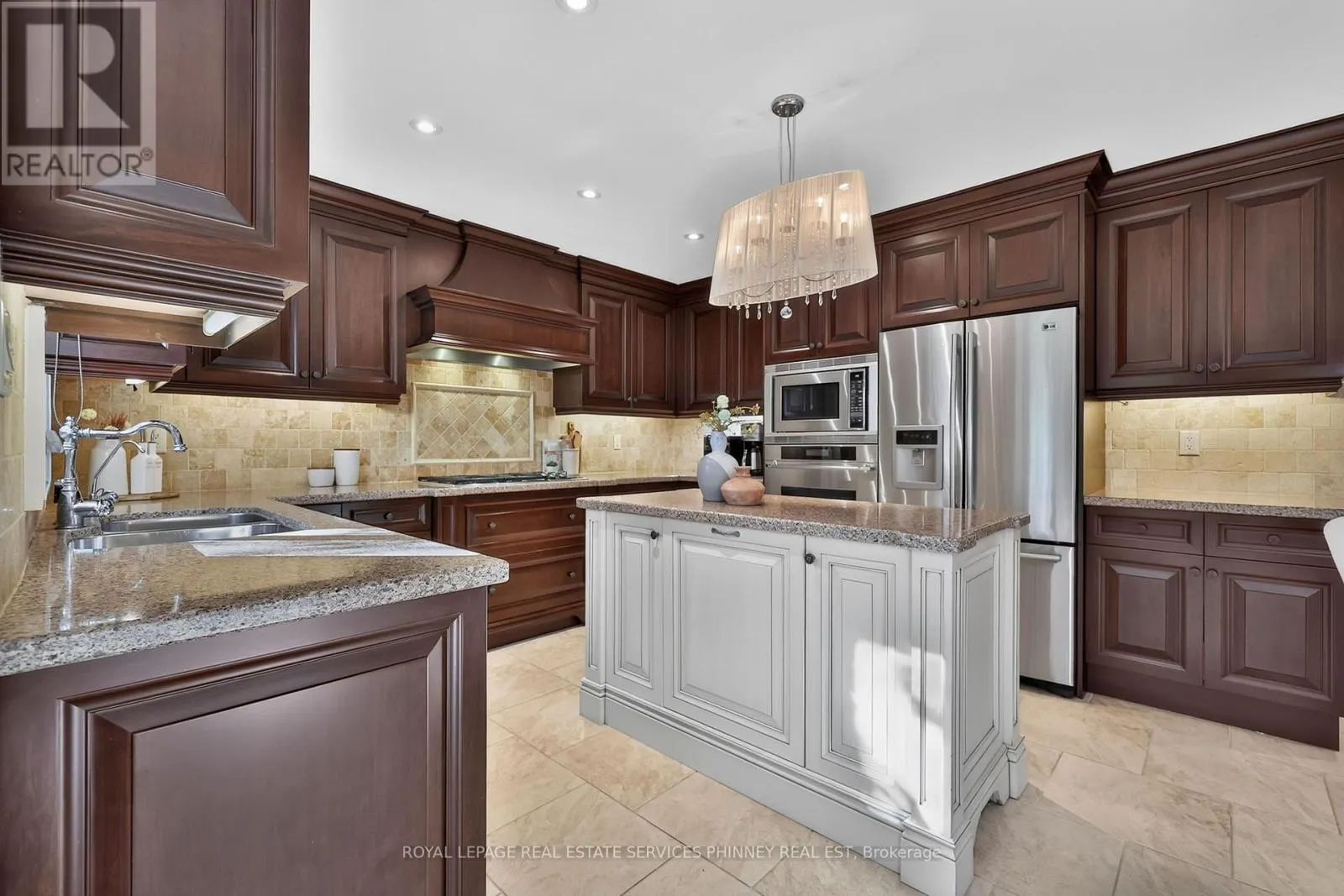 1572 FLAMBOROUGH CIRCLE