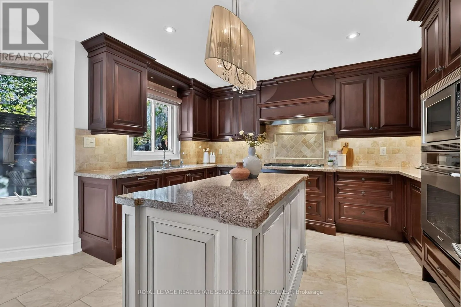 1572 FLAMBOROUGH CIRCLE
