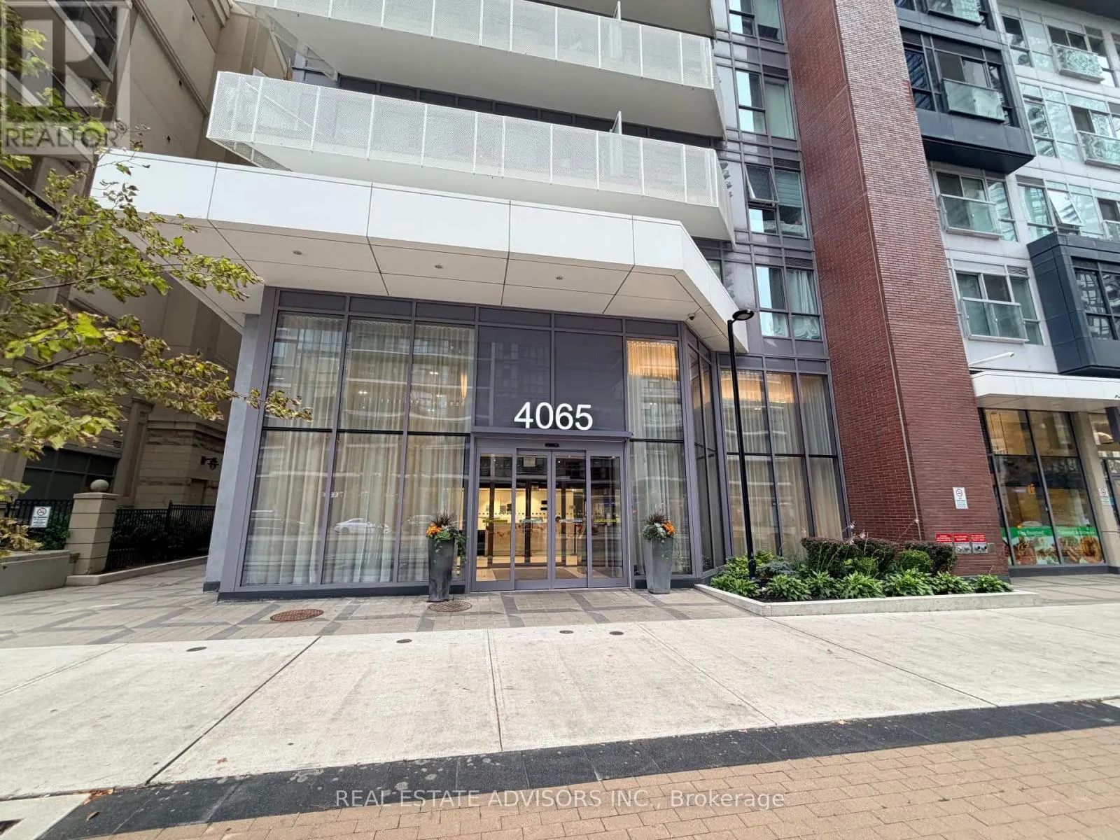 1002 - 4065 CONFEDERATION PARKWAY