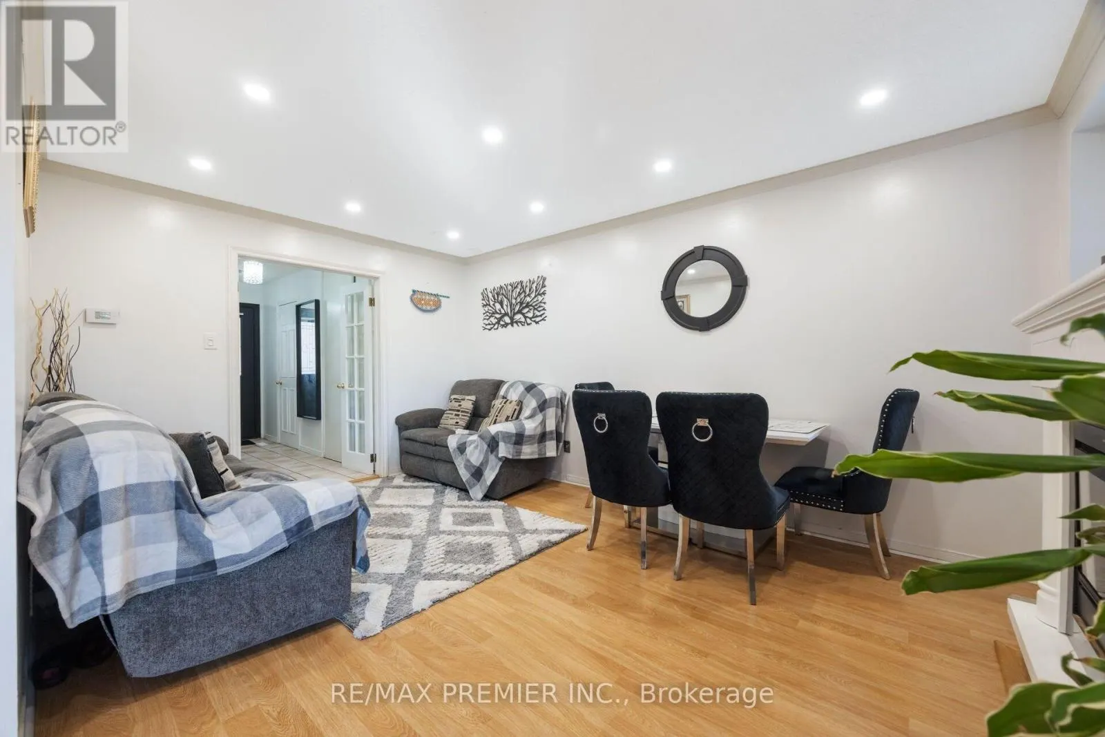 45 ROSEBUD AVENUE