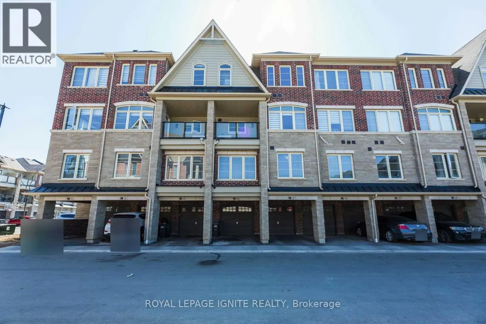 136 - 200 VETERANS DRIVE
