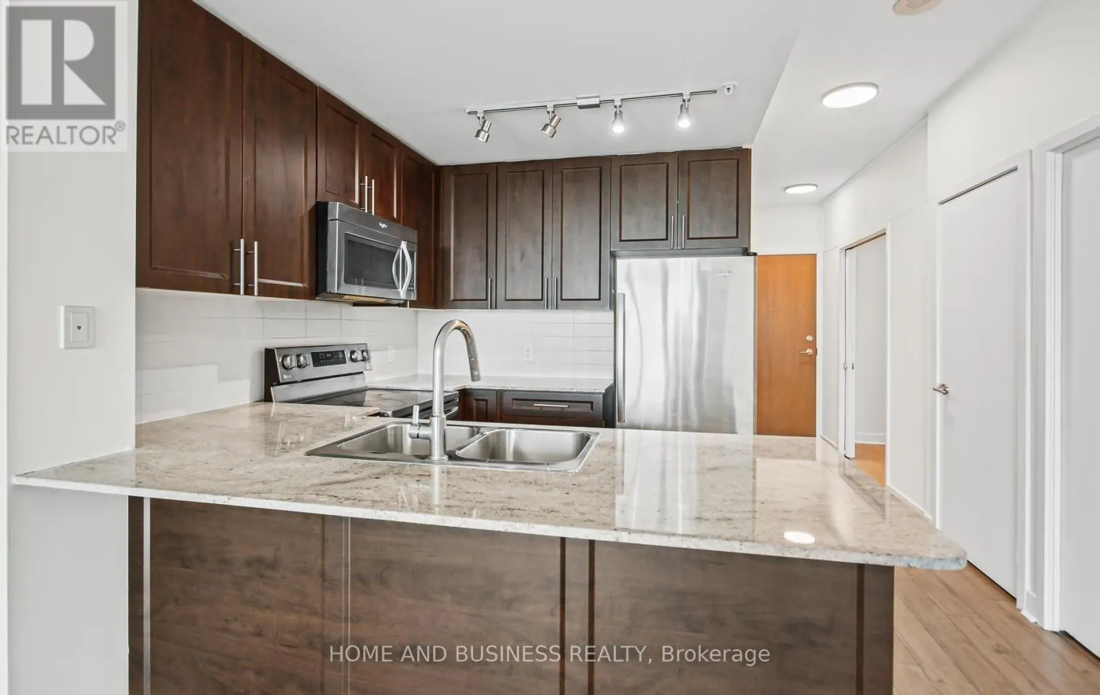 304 - 3985 GRAND PARK DRIVE