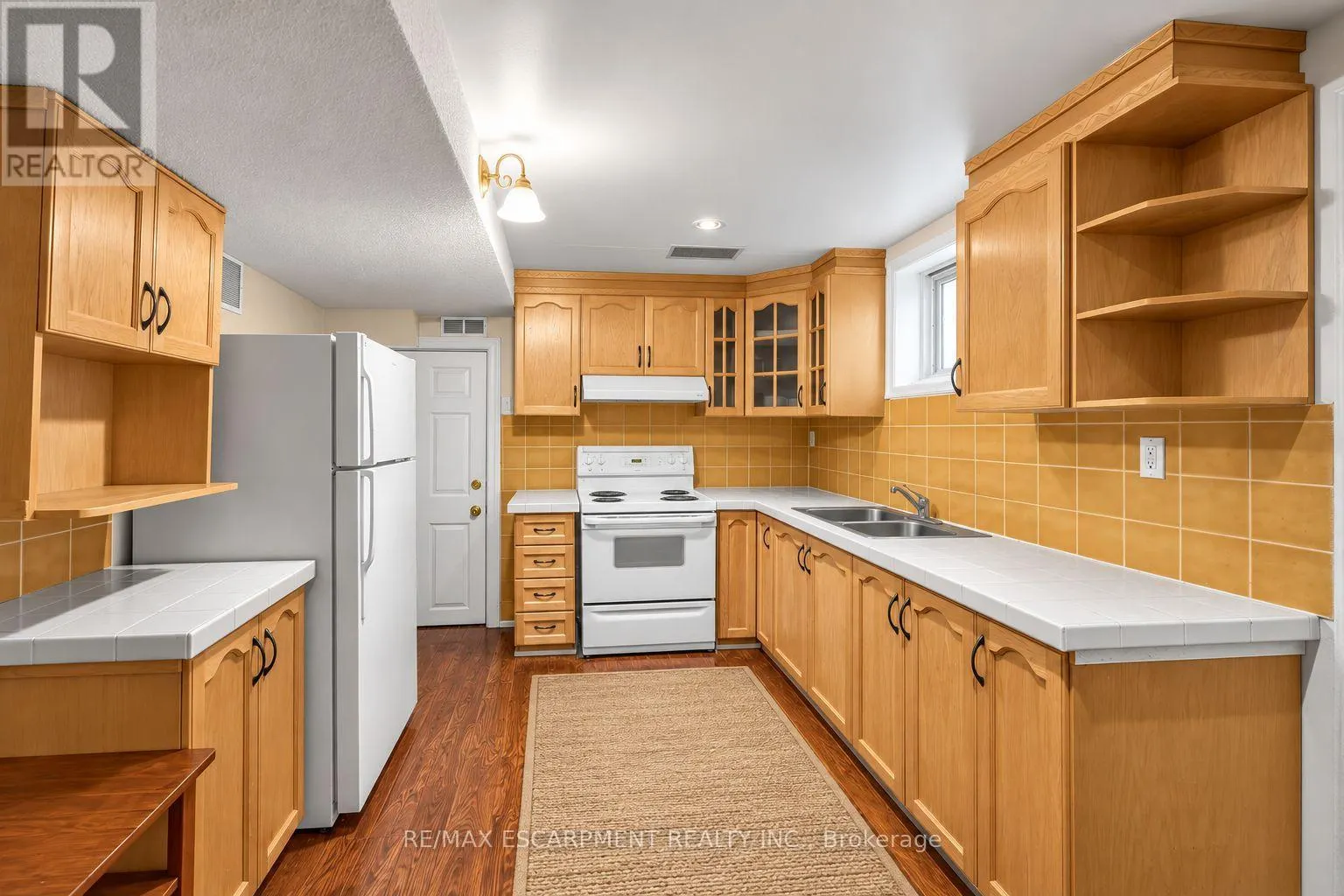 1094 REBECCA STREET