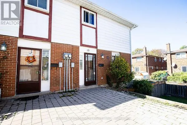23 - 10 BUR OAK WAY