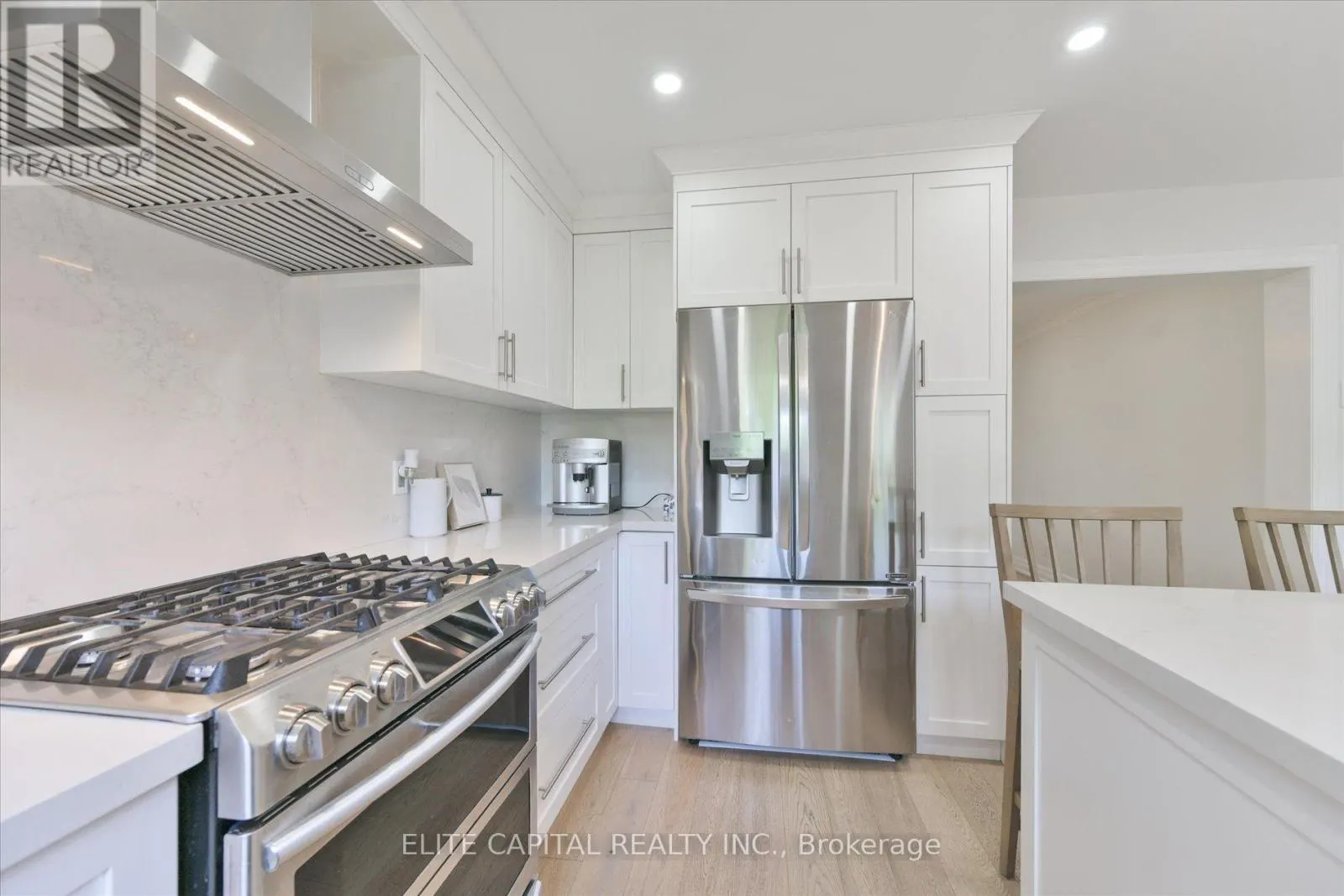 20 RAYMORE DRIVE