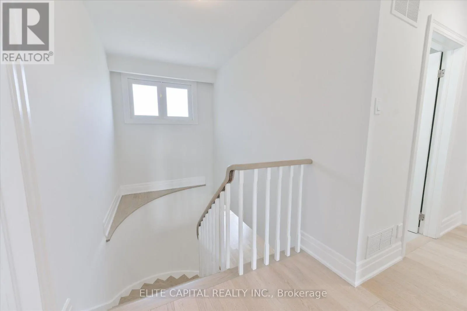 20 RAYMORE DRIVE