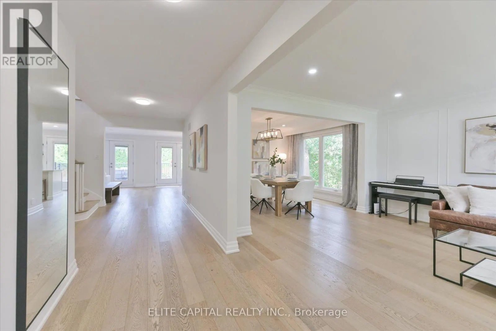 20 RAYMORE DRIVE