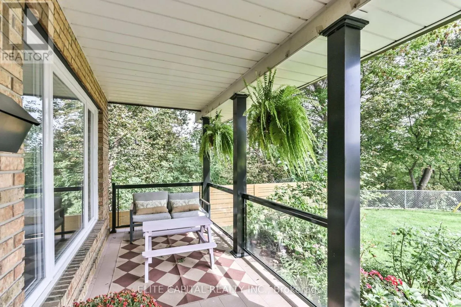 20 RAYMORE DRIVE