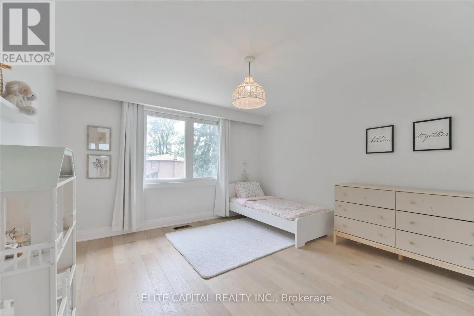 20 RAYMORE DRIVE