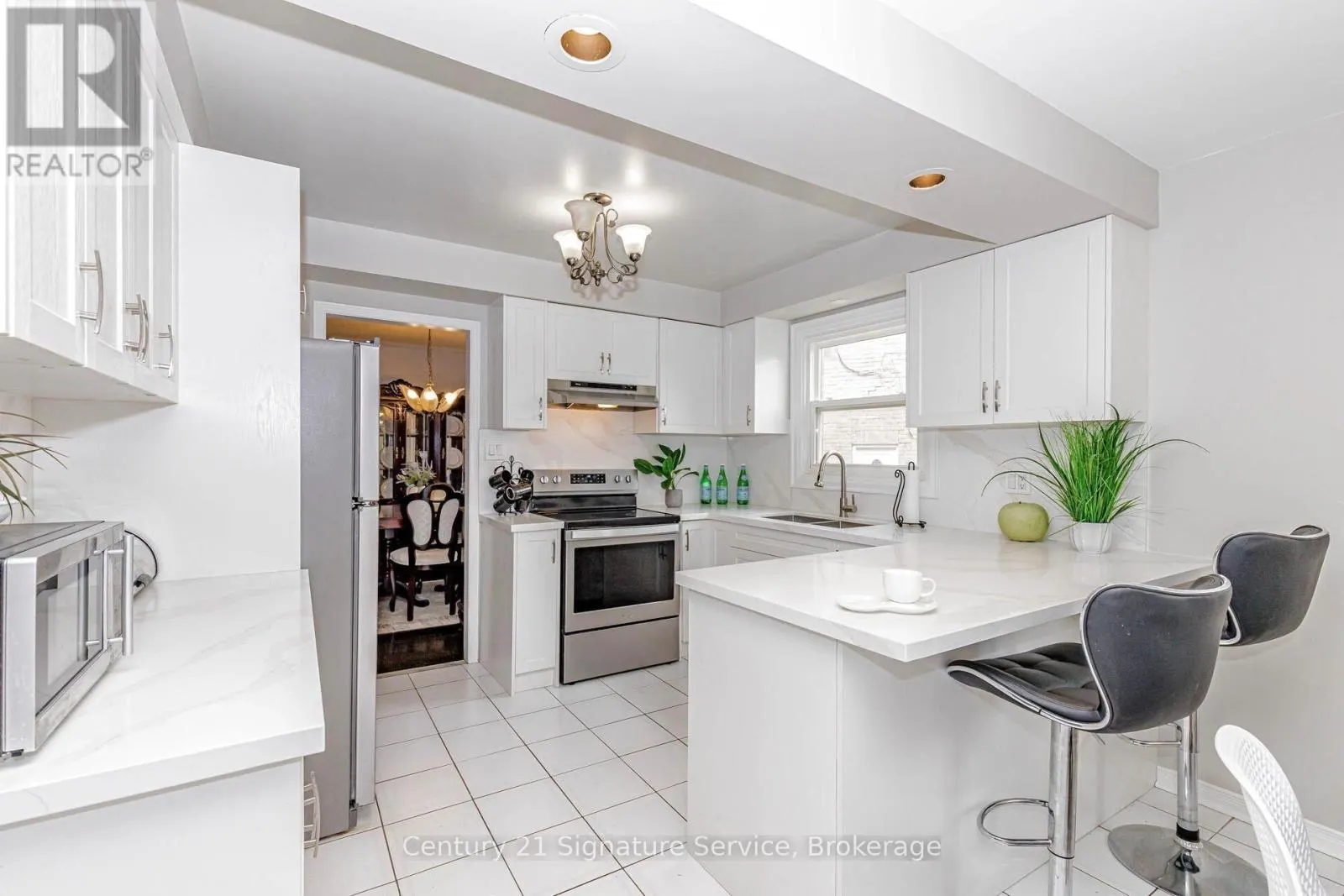 22 MERGANSER CRESCENT