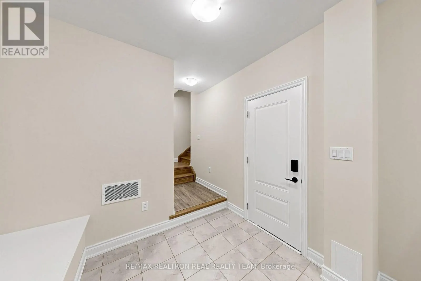 1284 DEMPSTER LANE