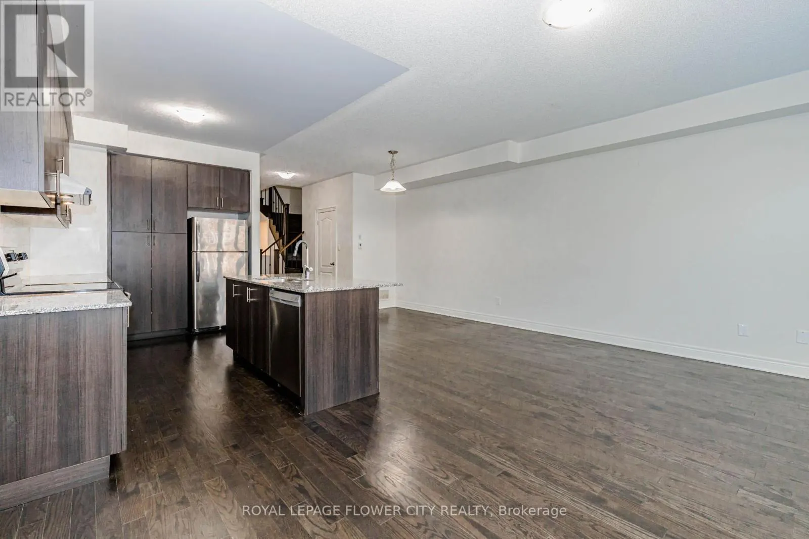 462 SHEAFFE PLACE