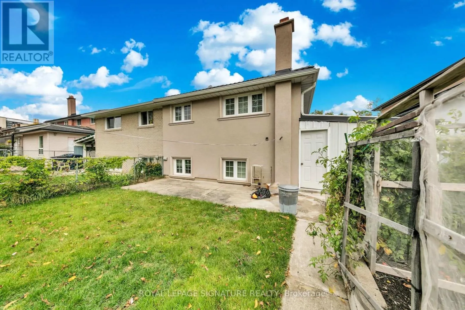 42 LIGHTWOOD DRIVE