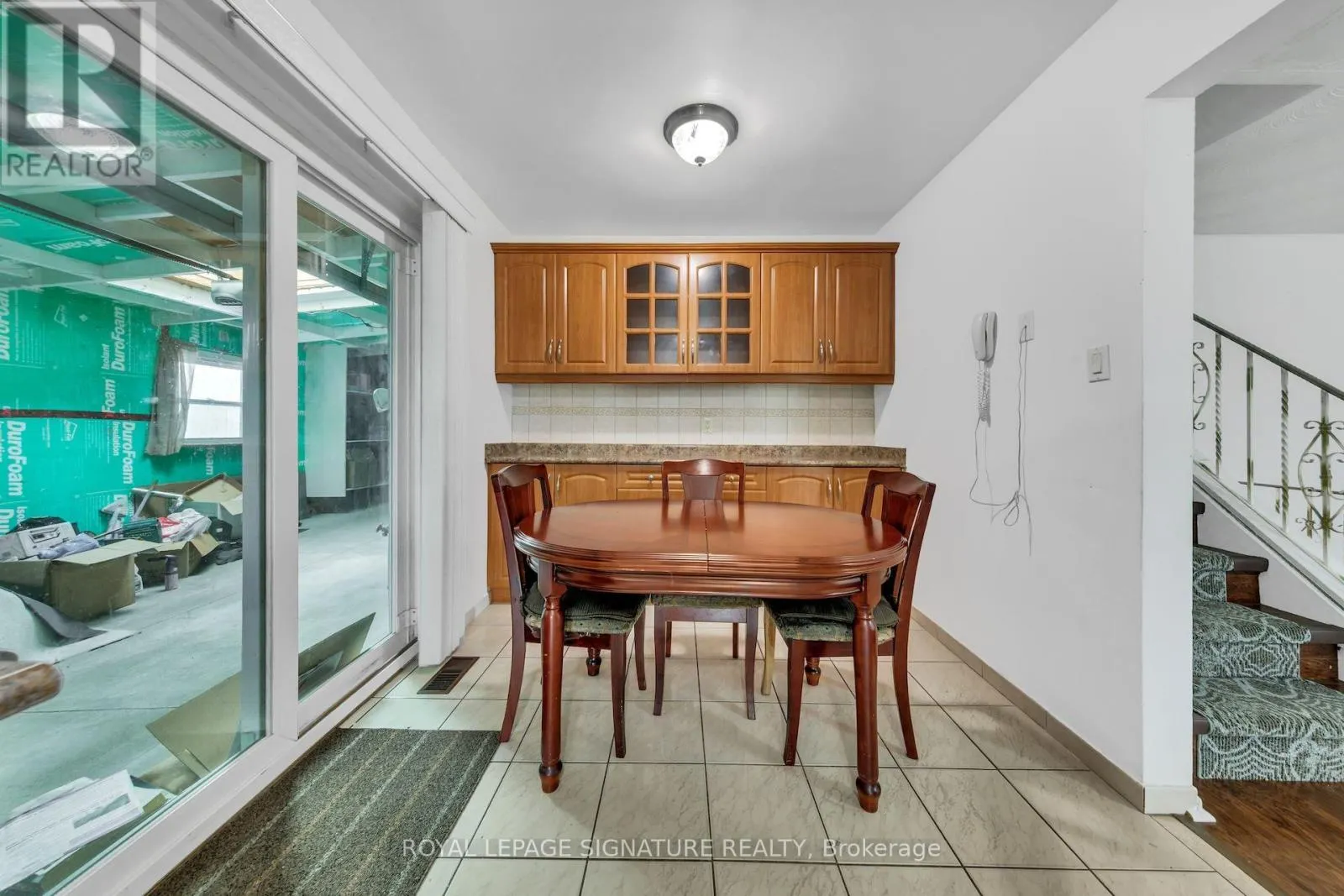 42 LIGHTWOOD DRIVE