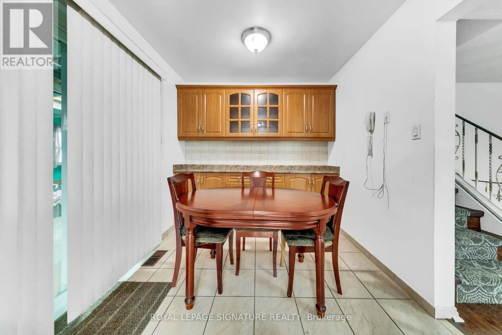 42 LIGHTWOOD DRIVE