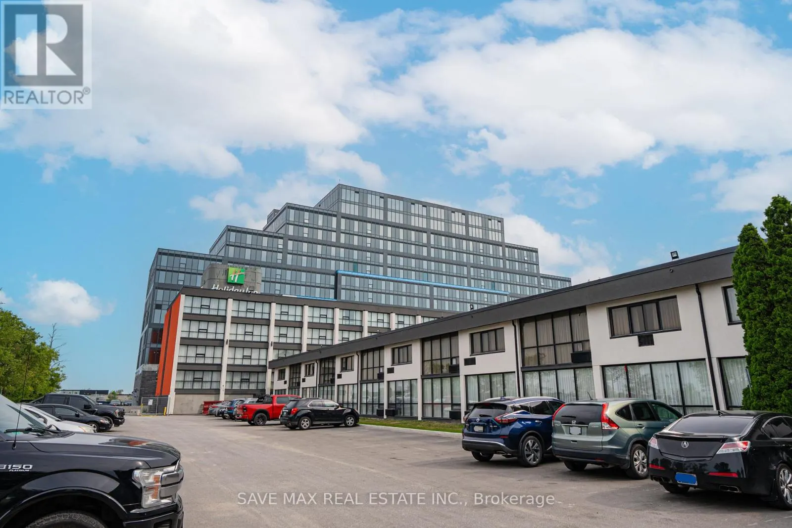 410 - 996 MARTIN GROVE ROAD