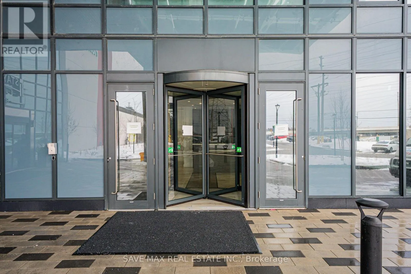 410 - 996 MARTIN GROVE ROAD