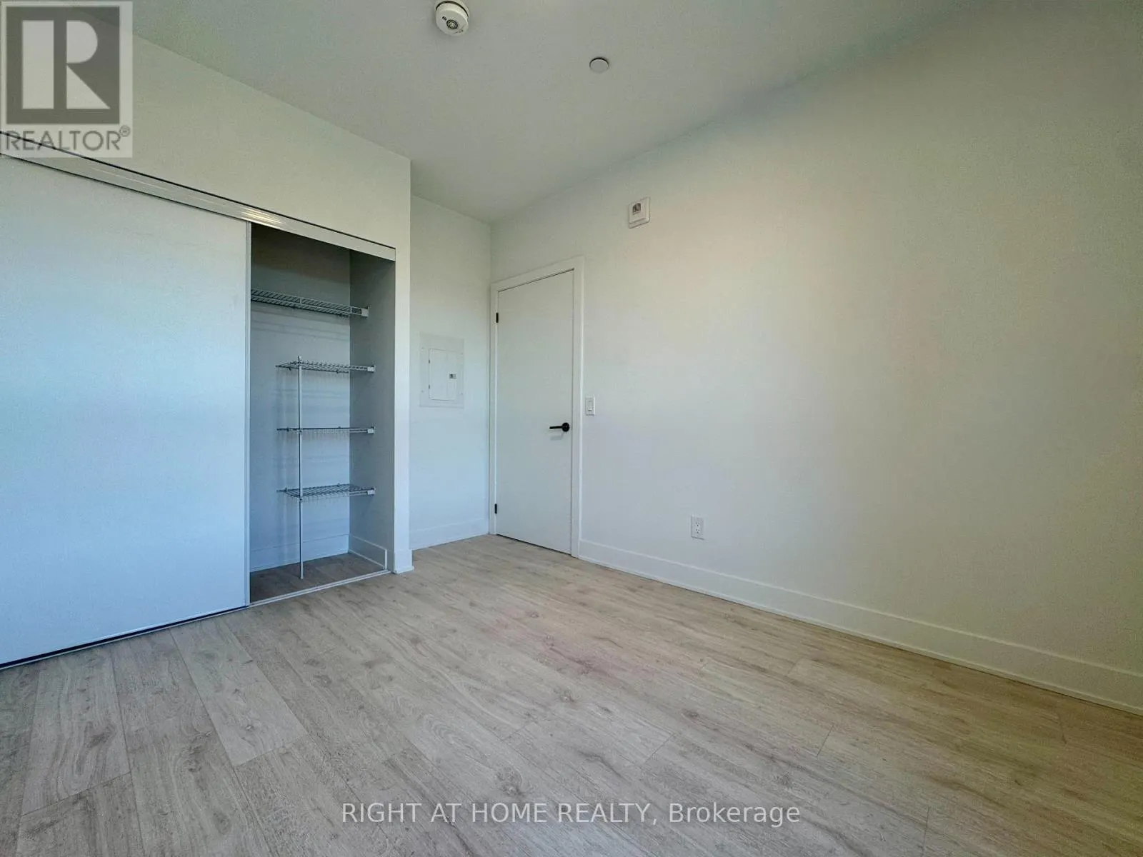 718 - 3008 WILLIAM CUTMORE BOULEVARD