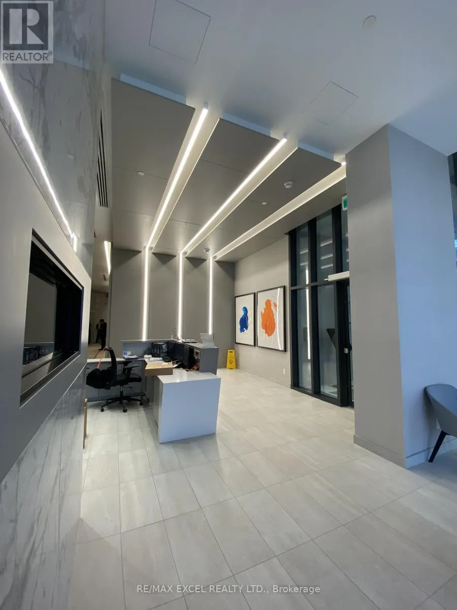 2201 - 30 SAMUEL WOOD WAY