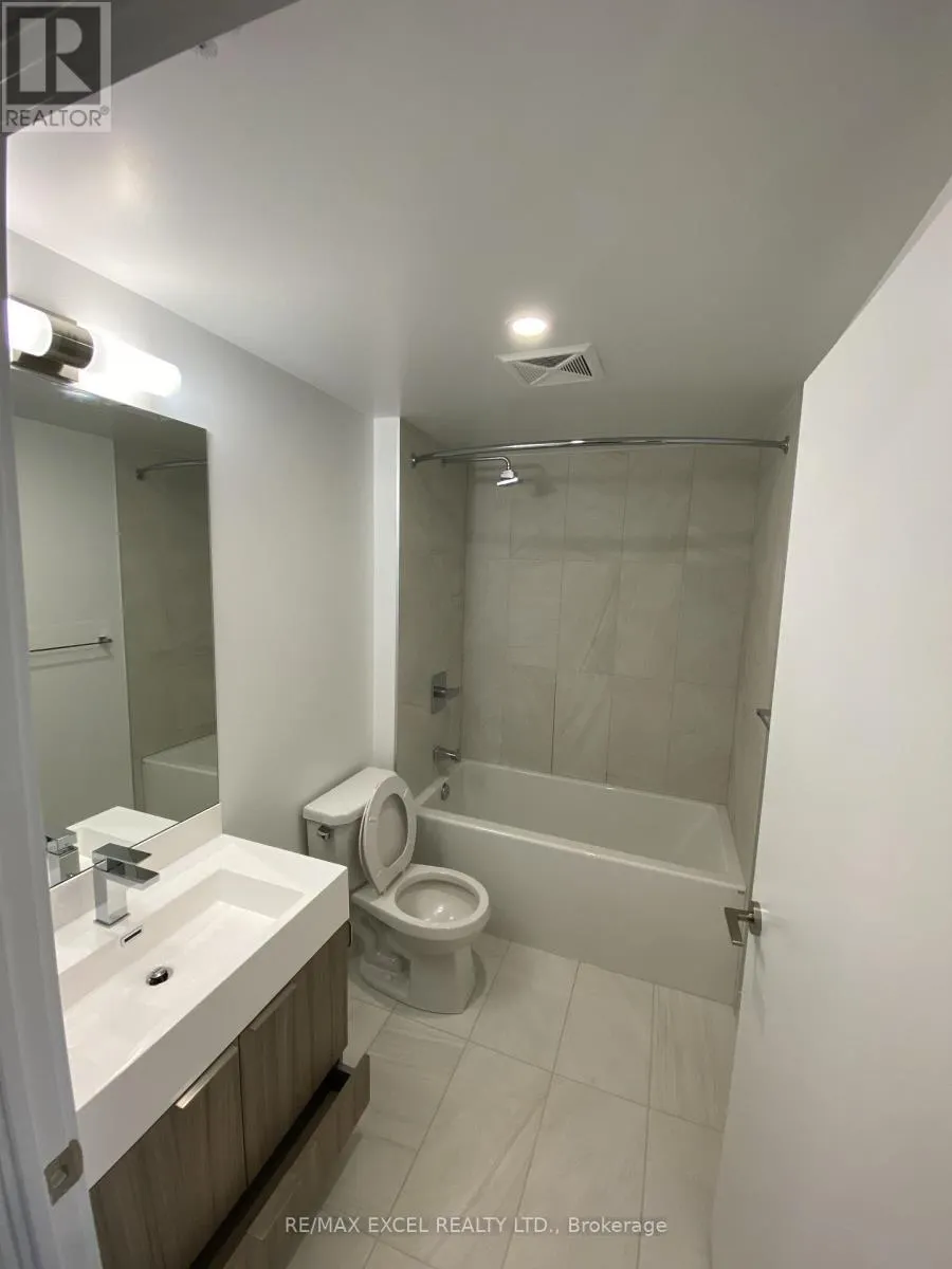 2201 - 30 SAMUEL WOOD WAY