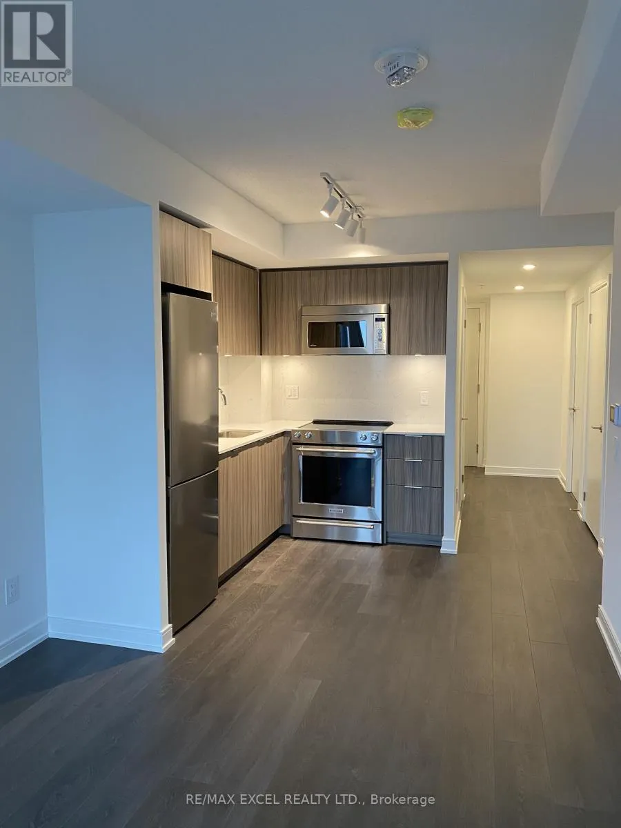 2201 - 30 SAMUEL WOOD WAY