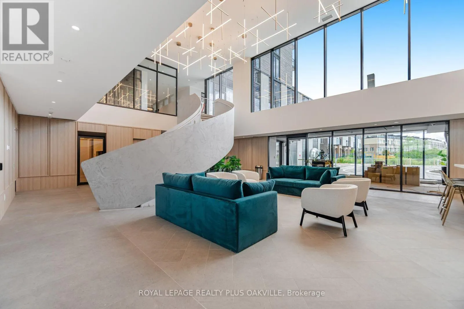 1509 - 3079 TRAFALGAR ROAD