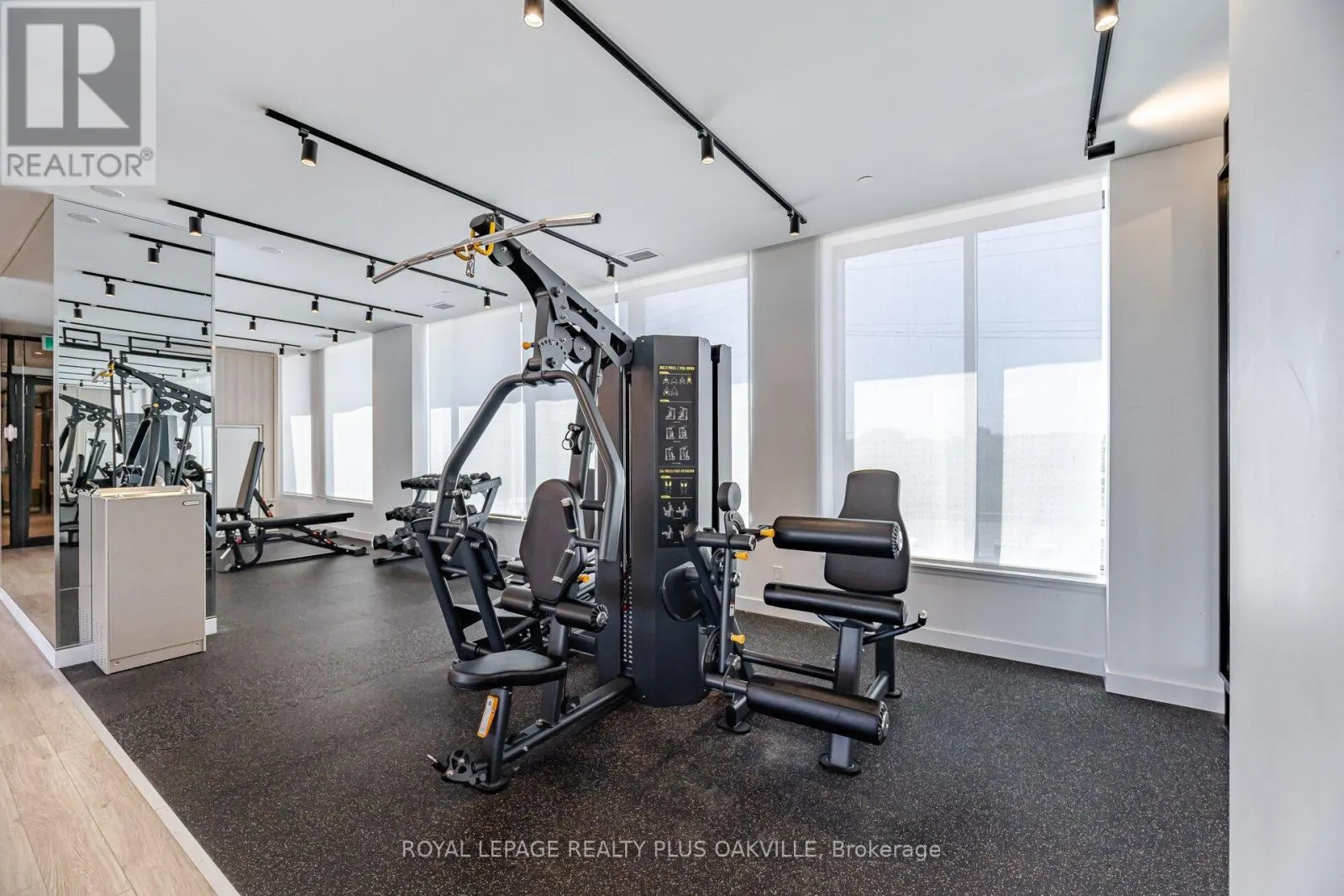 1509 - 3079 TRAFALGAR ROAD