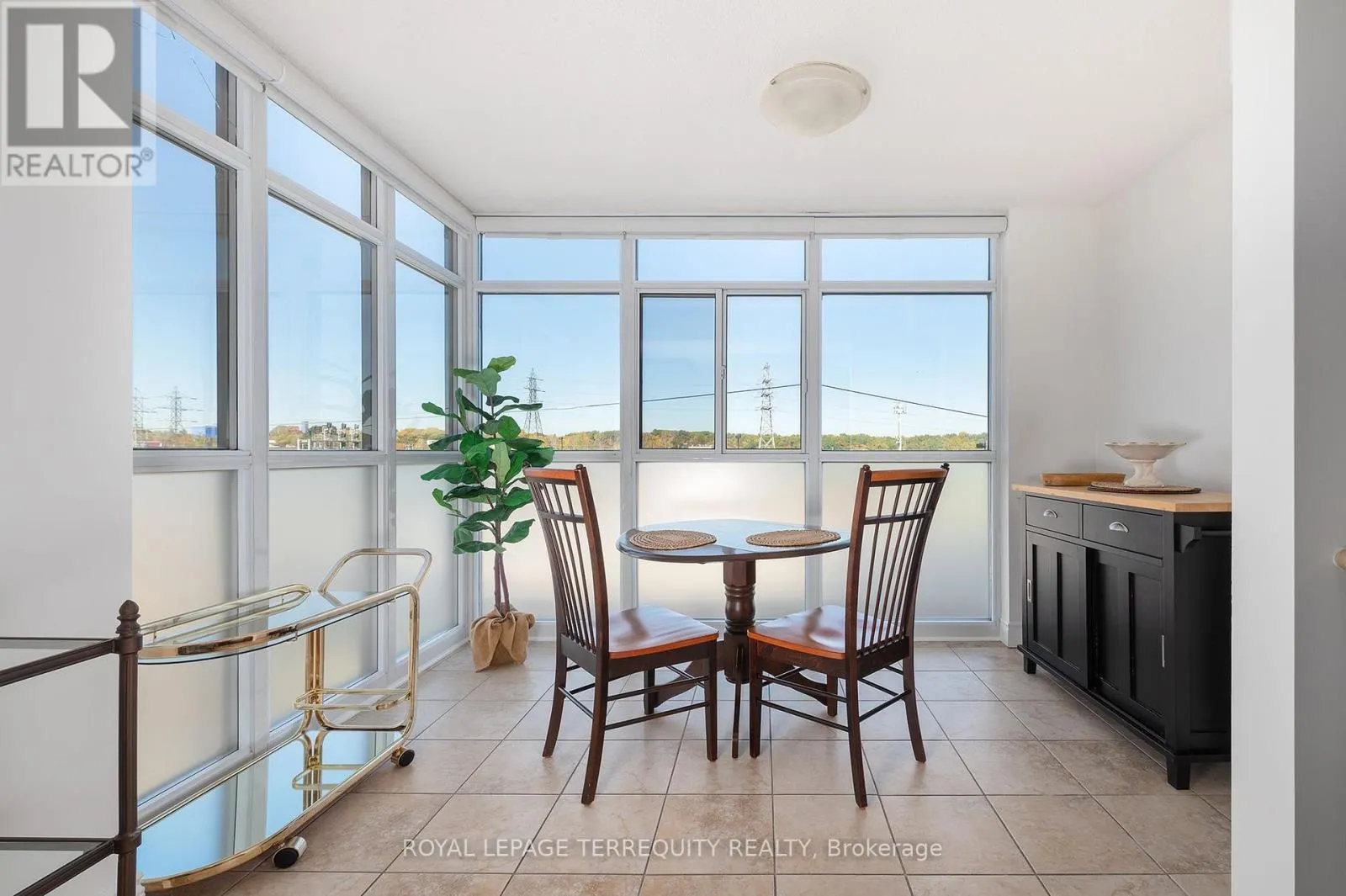 506 - 3 MARINE PARADE DRIVE