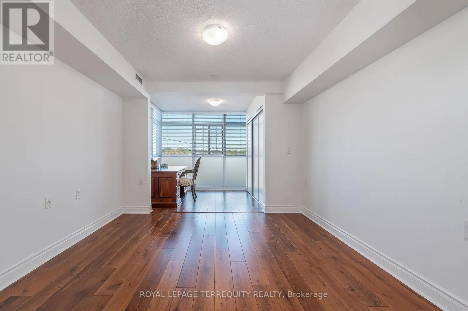 506 - 3 MARINE PARADE DRIVE