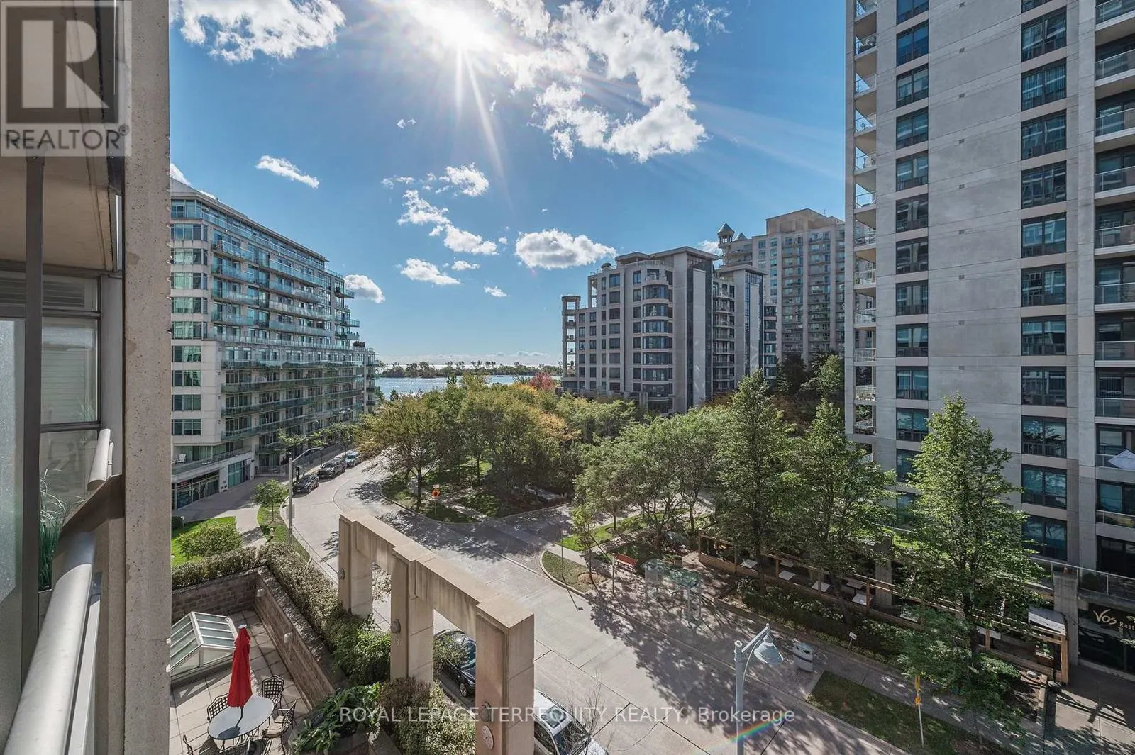 506 - 3 MARINE PARADE DRIVE
