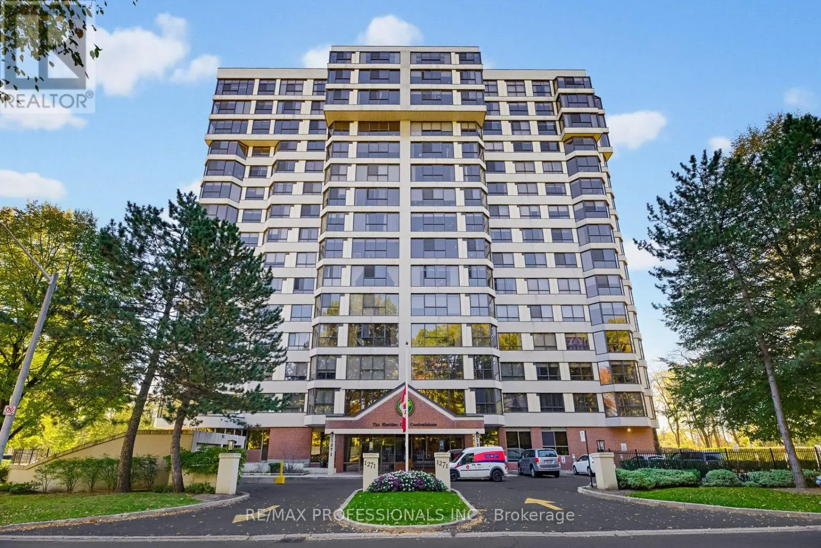 304 - 1271 WALDEN CIRCLE