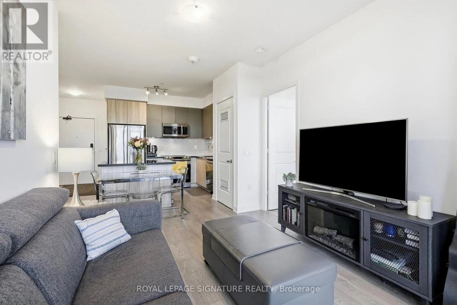 B101 - 4655 METCALFE AVENUE