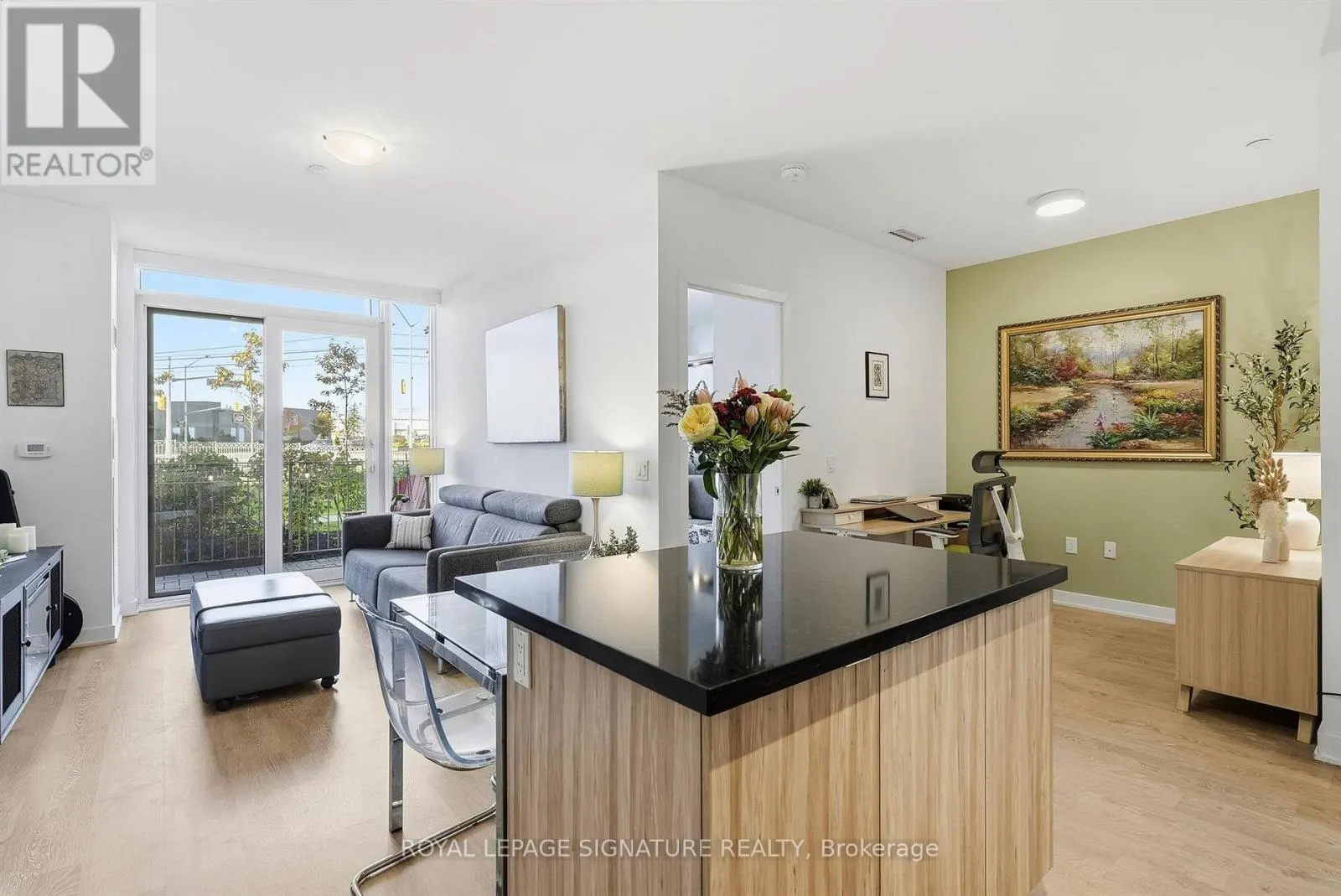 B101 - 4655 METCALFE AVENUE