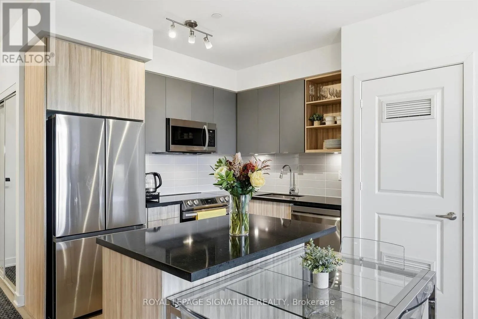 B101 - 4655 METCALFE AVENUE