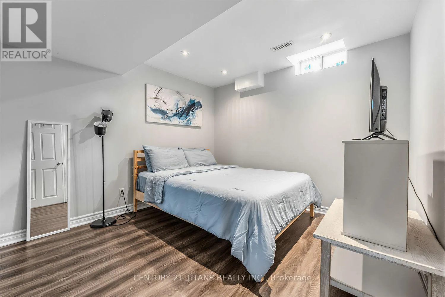 3489 BEAU RIVAGE CRESCENT