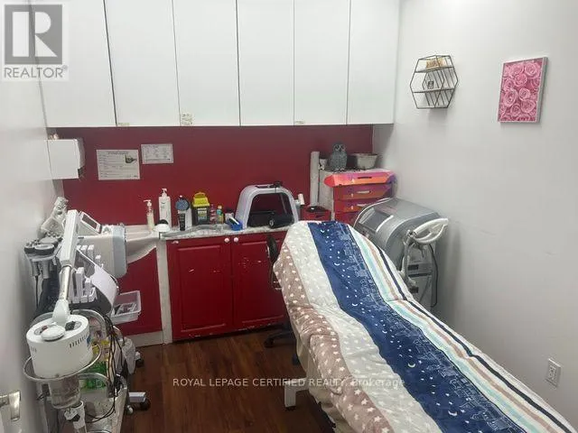 5 - 101 MAIN STREET N