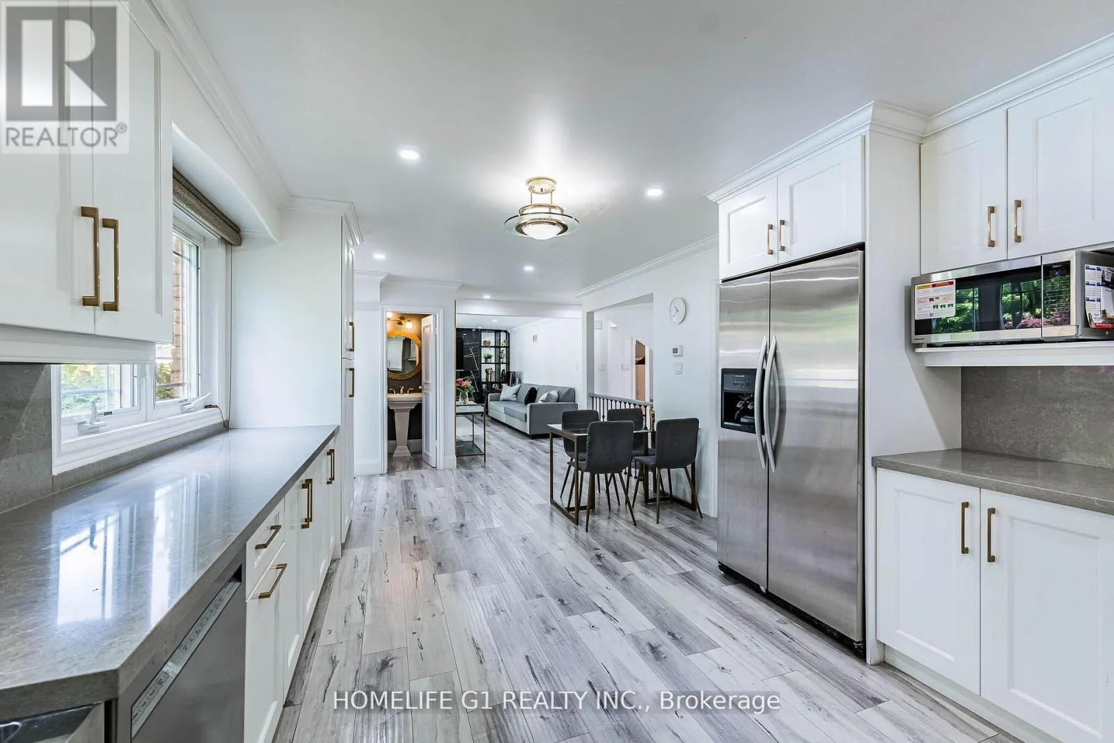 17 CRESCENT HILL DRIVE S