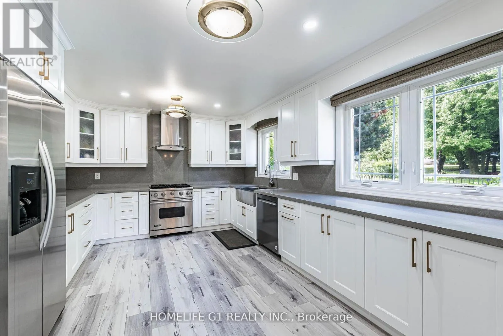 17 CRESCENT HILL DRIVE S