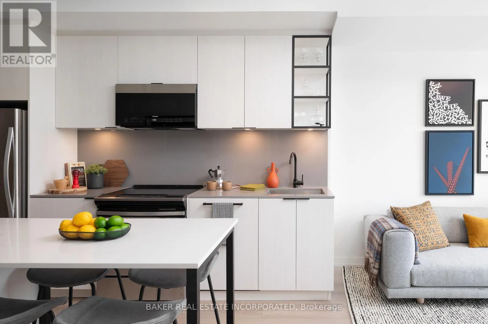 307 - 740 DUPONT STREET