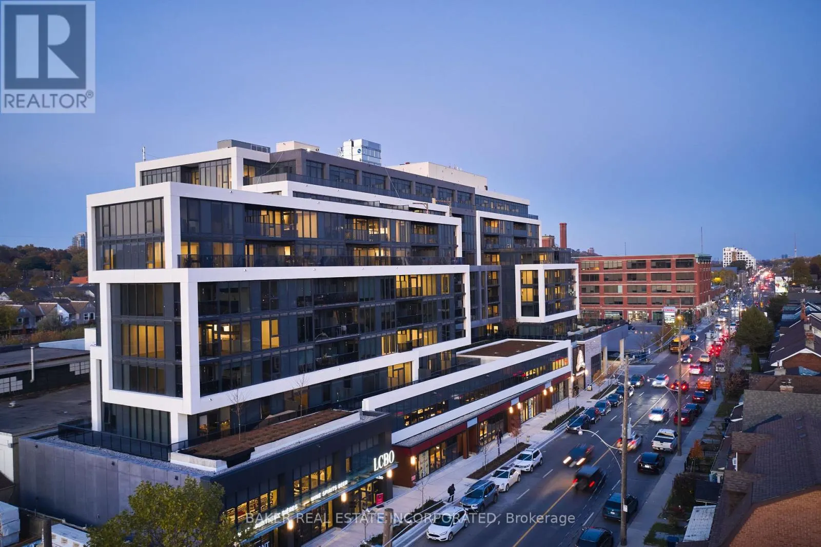 208 - 740 DUPONT STREET