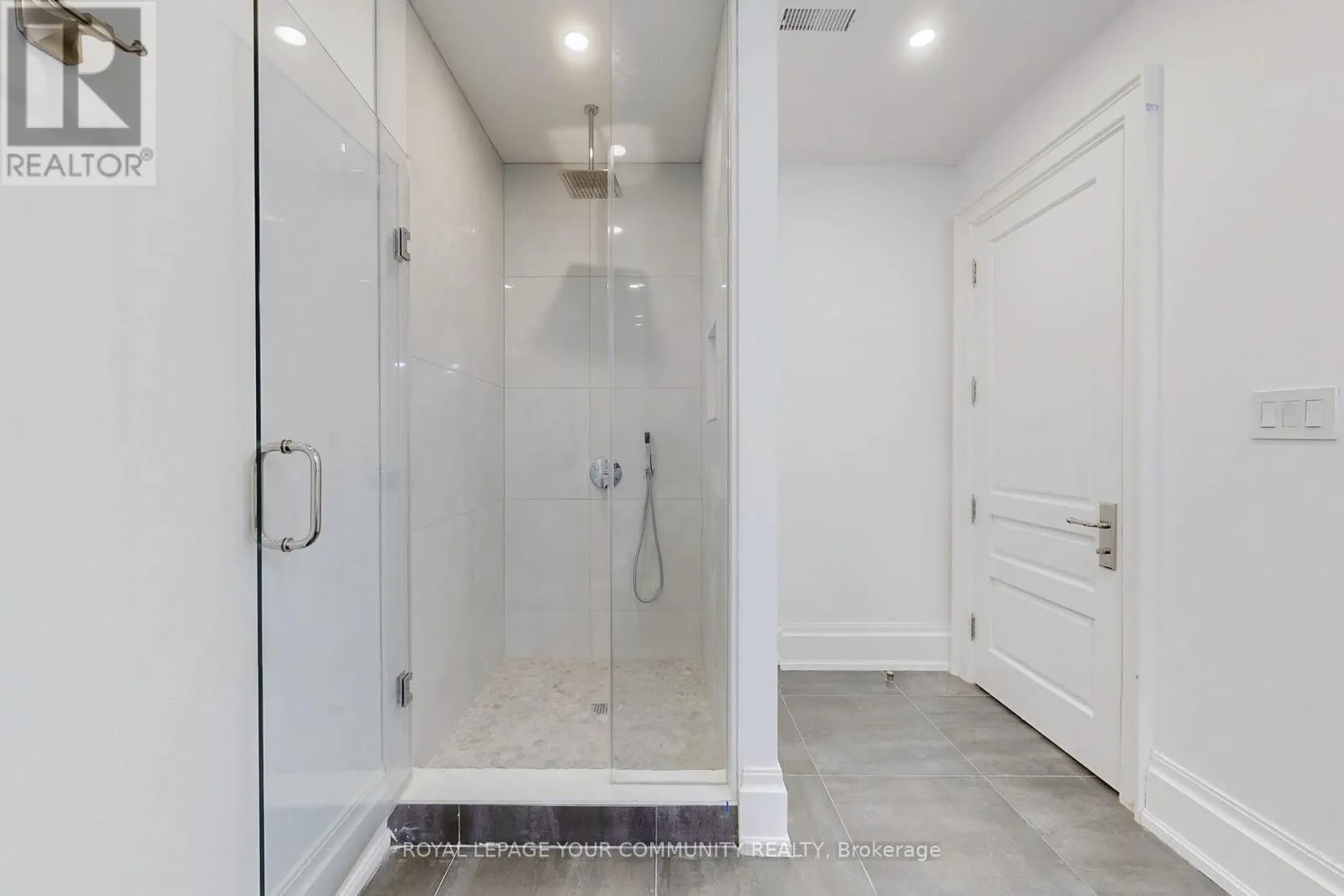 1427 LAKESHORE ROAD W